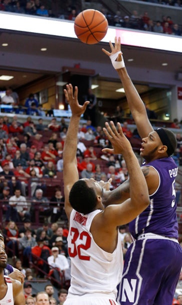 Northwestern wins in Columbus for 1st time since 1977 (Jan 22, 2017)